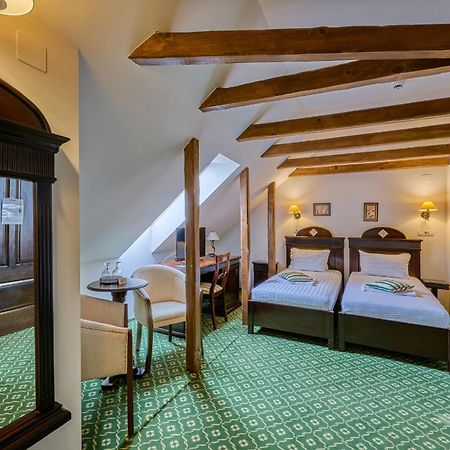 Hotel Classico Timisoara Esterno foto