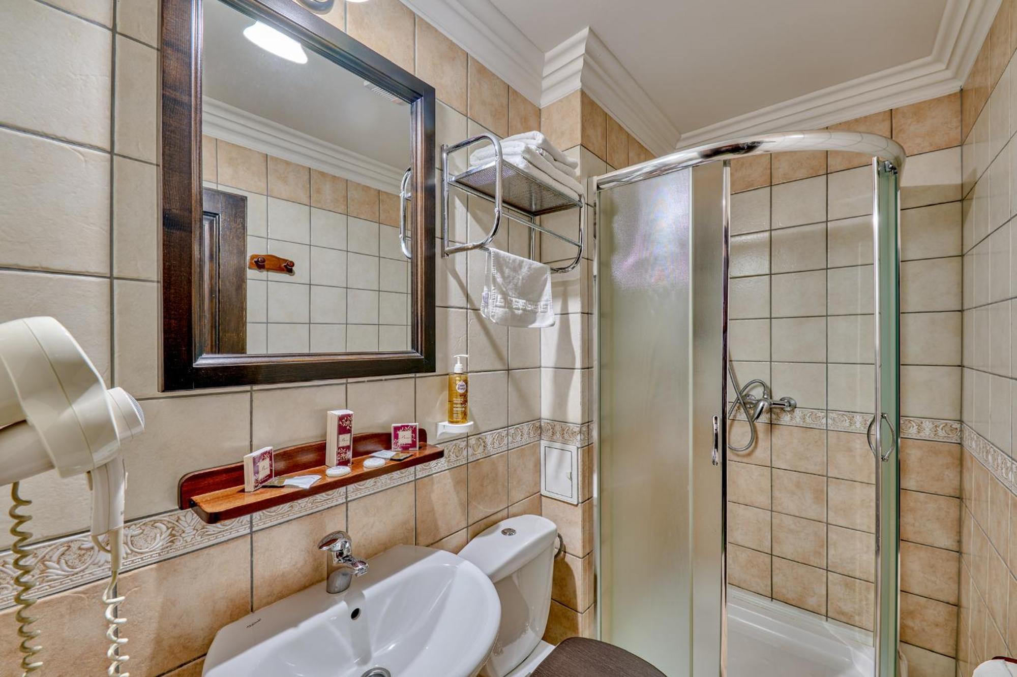 Hotel Classico Timisoara Esterno foto