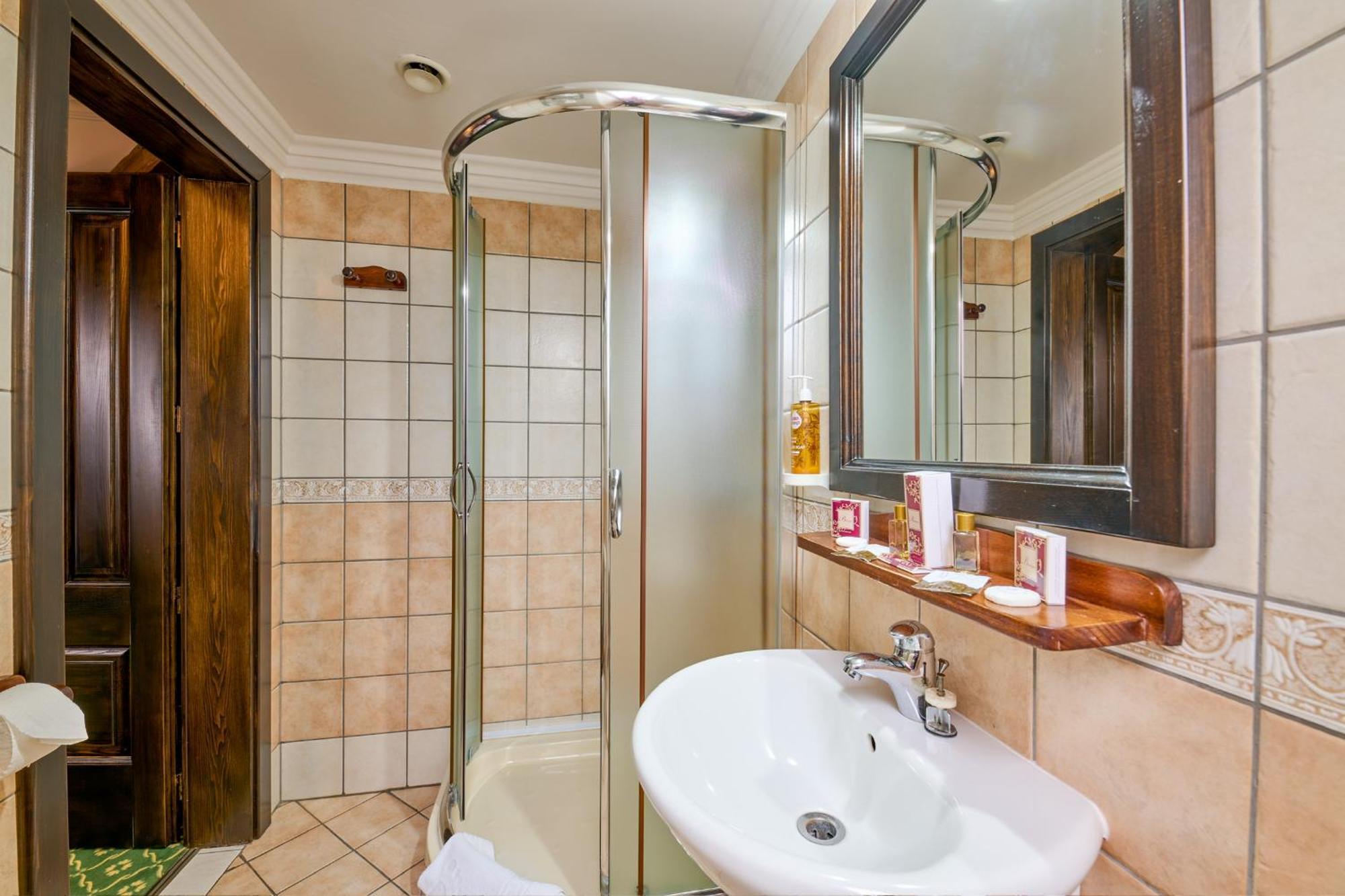 Hotel Classico Timisoara Esterno foto